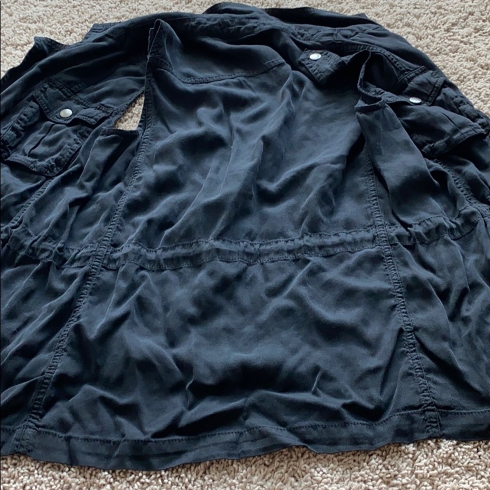 Vest - Picture 3 of 3